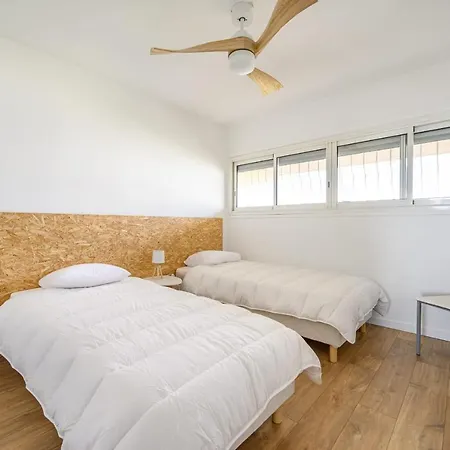 Bright With Balcony And Sea View *